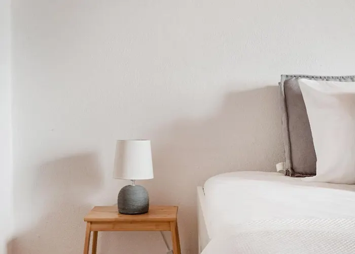 Alfama Views In Historical Лиссабон