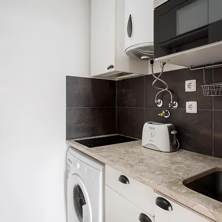 Bright Studio With Open Views | Alfama Apartament