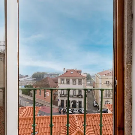 아파트 Bright Studio With Open Views | Alfama 리스본