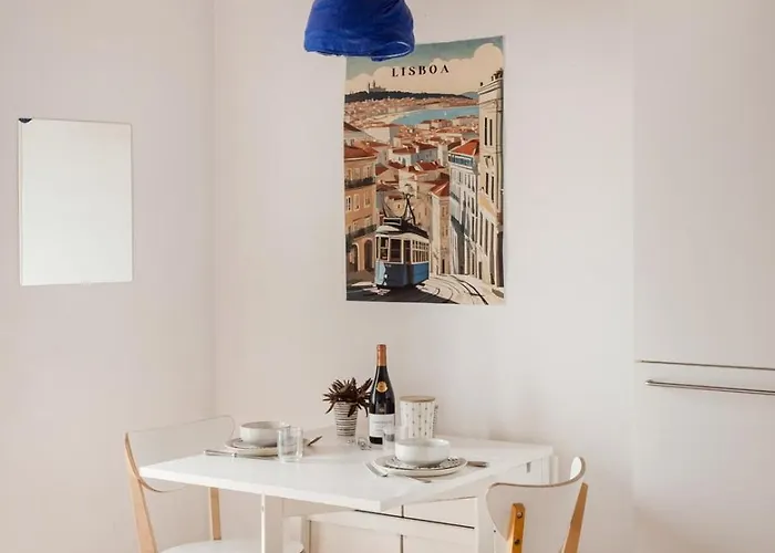 Alfama Views In Historical 公寓