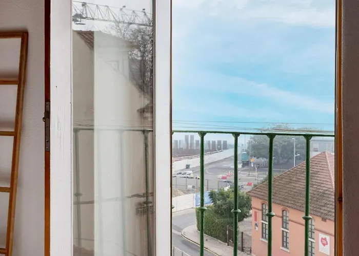 Alfama Views In Historical Apartman